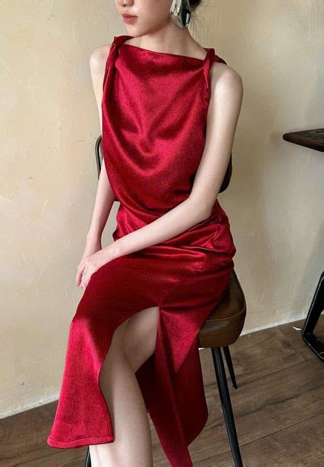 Juhi Dress - Đầm Nhún Sườn Xẻ Tà L58
