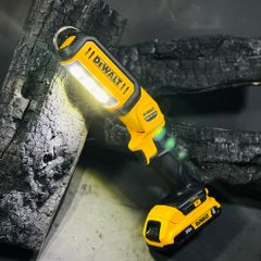 Đèn LED Pin DEWALT 20V MAX DCL050-KR