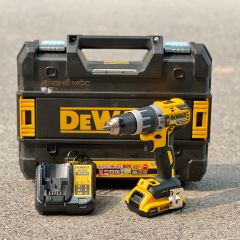 Combo Dewalt DCD796d1