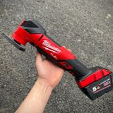 máy cắt rung đa năng Milwaukee M18 FMT