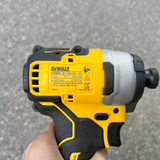 Máy vặn vít cầm tay 18V Dewalt DCF809D2