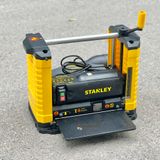 Máy bào cuốn 1800W Stanley STP18-B1