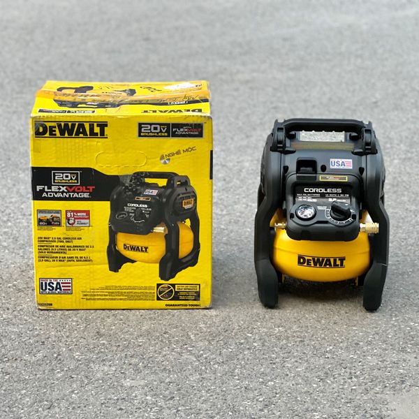 Máy nén khí nhỏ dùng pin 20V 60V Dewalt DCC2520