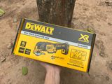 Máy cắt cầm tay 20V Dewalt DCS356