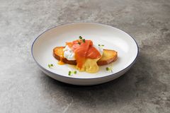 Eggs Benedict with Smoked Salmon