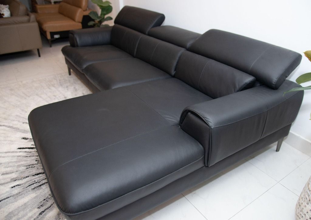 SOFA DA BÒ Ý - BUZZIE BLACK