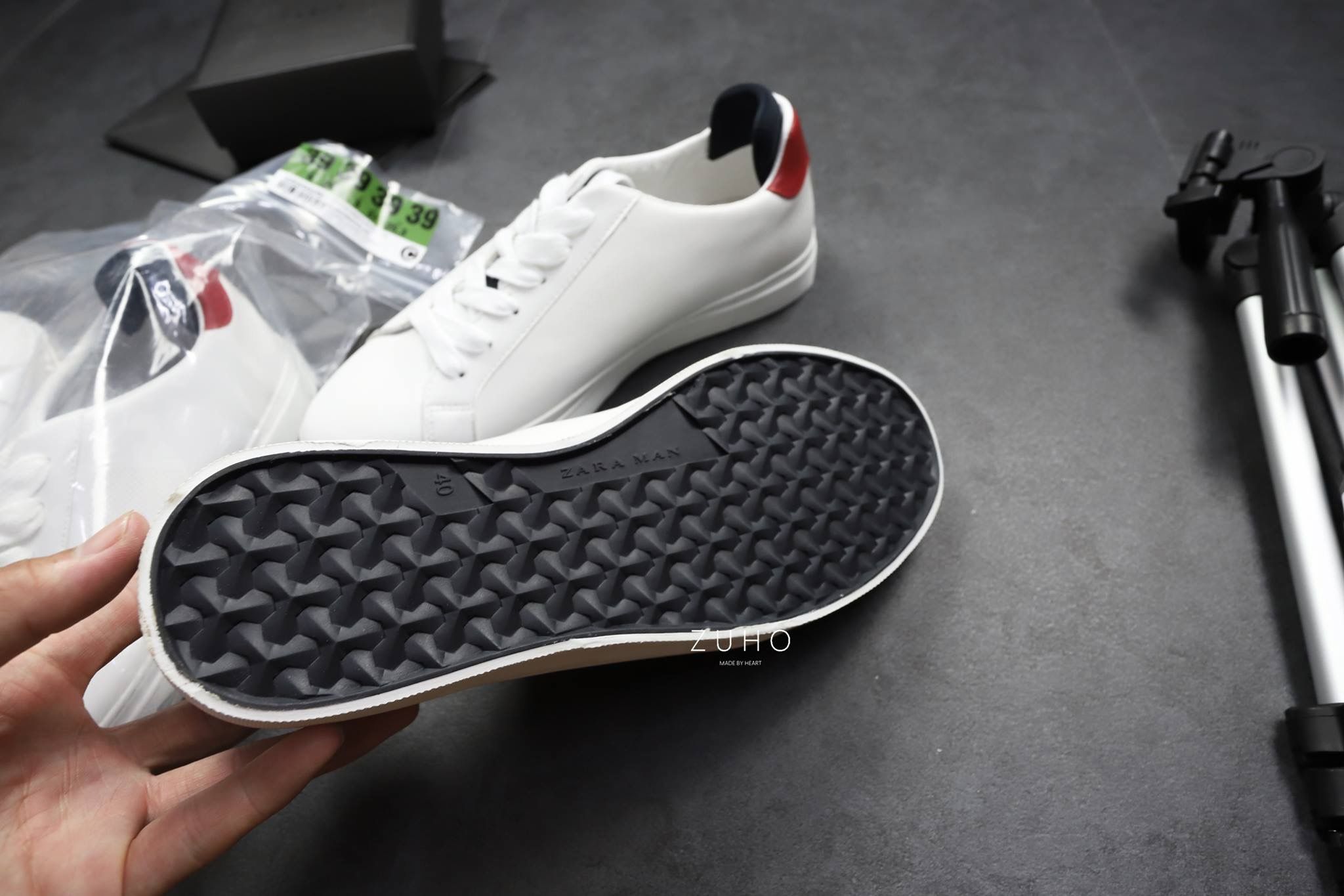 Sneaker ZR Trắng đục lỗ gót Đỏ Đen (có big size)