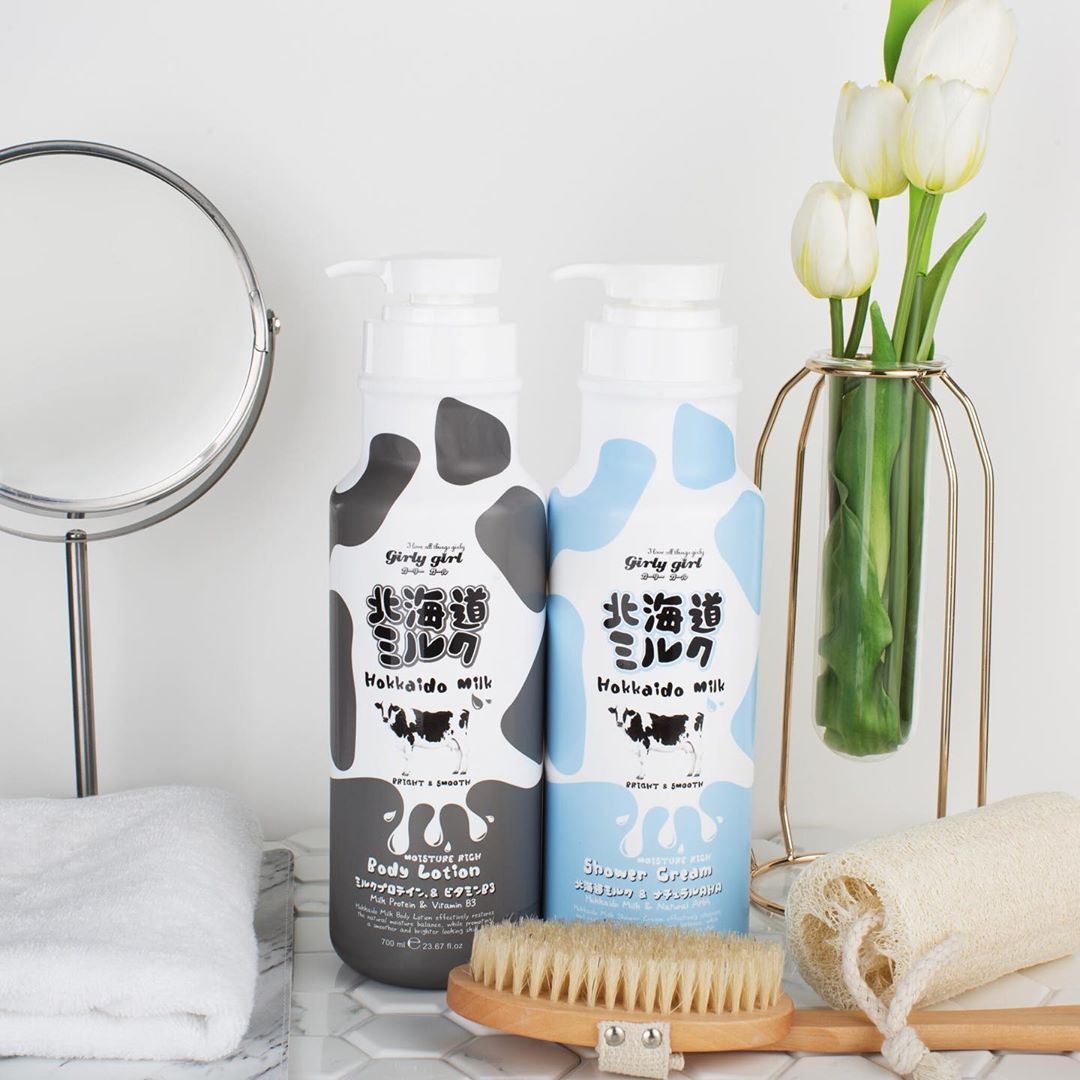 Combo Sữa dưỡng thể + Sữa tắm dưỡng ẩm và sáng mịn da Hokkaido Made In Nature Beauty Buffet Thái Lan700 ml/chai