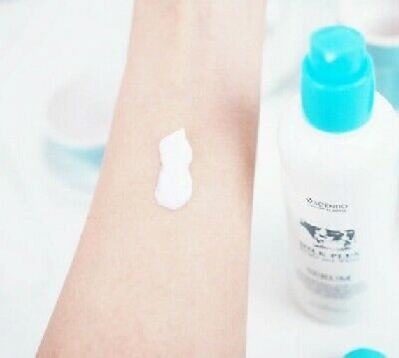 Serum dưỡng trắng và trẻ hóa da Scentio Milk Plus 100ml