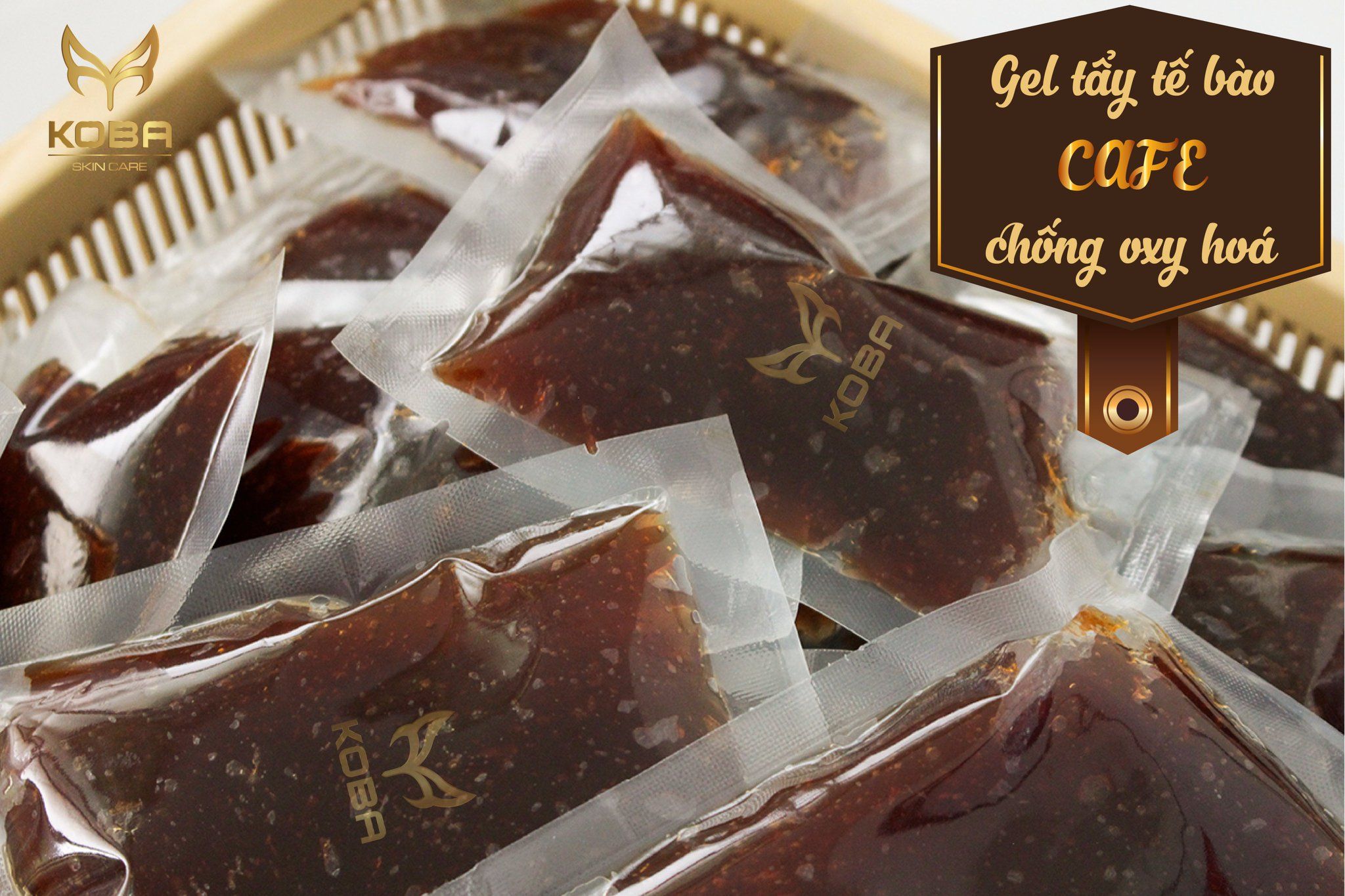 Gel cuộn tẩy tế bào chết vùng nhỏ bằng Café