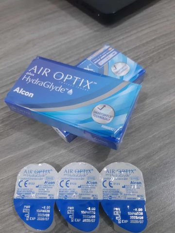  Kính Áp Tròng Không Màu ALCON AIR OPTIX Plus HydraGlyde 