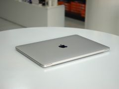 MacBook Pro 13