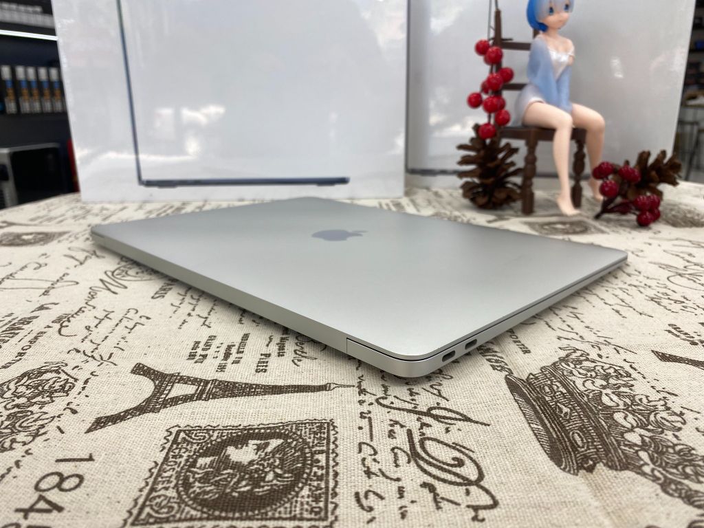 Macbook Air 13 2019 (Core i5 1.6Ghz | 8GB RAM| 128GB SSD | 13.3 inch | Mac OS | Bạc) - Like new