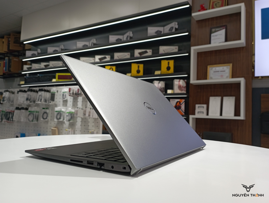 Laptop Dell Vostro 5515 (RYZEN 5 5500U/ Ram 8GB/ SSD 256GB/ 15.6 FHD/ Grey)