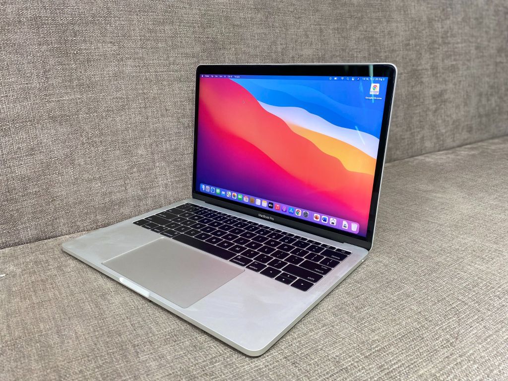 Macbook Pro Retina MPXR2 2017 Core i5 2.3GHz/ Ram 8Gb/ SSD 128Gb/ Màn 13.3