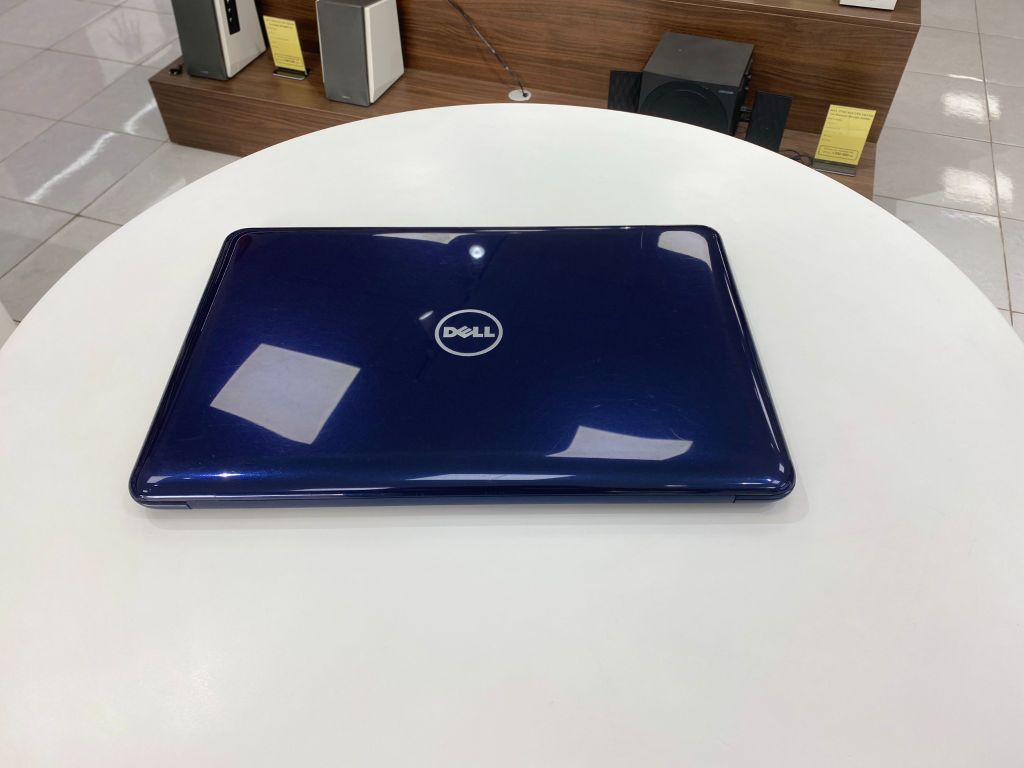 Laptop Dell Inspiron N5767 (Core i7-7500U/ Ram 8GB/ SSD 240GB / AMD Radeon R7 M440 4GB/ 17.3 inch FHD/ Màu xanh)