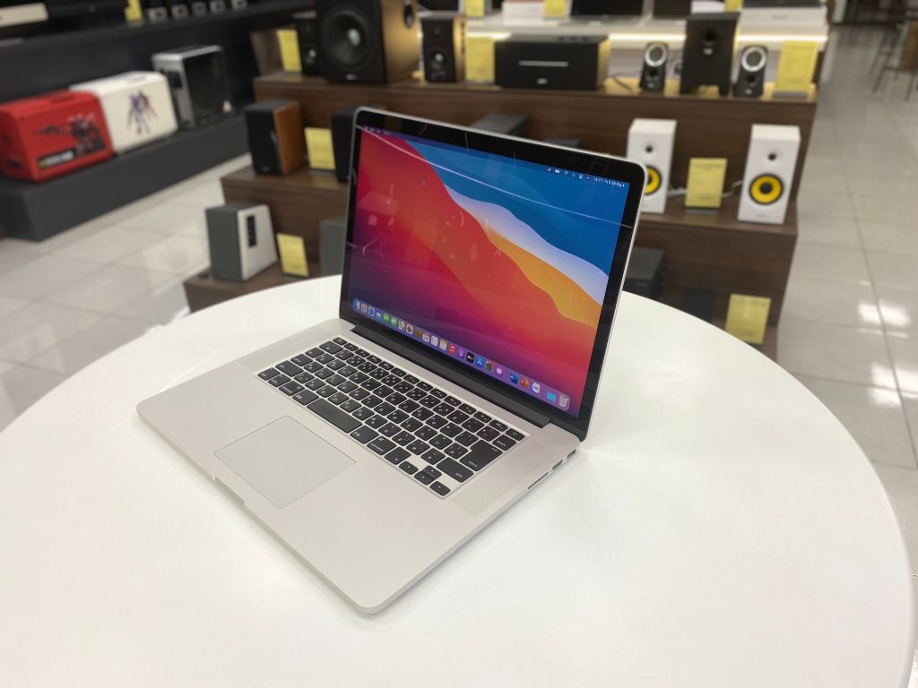 MacBook Pro 15 2014 MGXC2 I7 2.8Ghz 16GB 512GB GeForce GT 750M 2GB - Key JP 98%