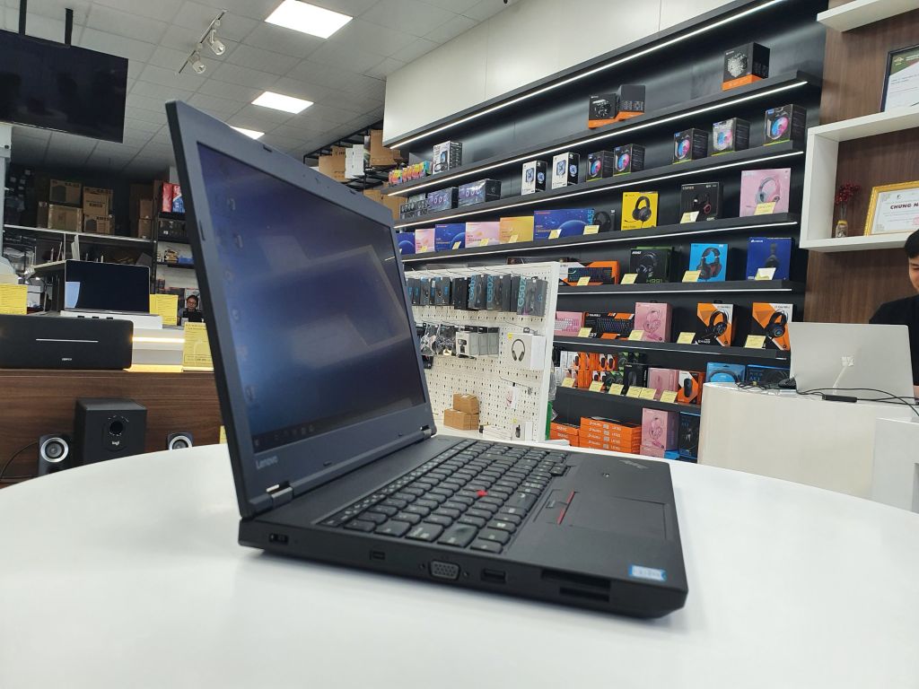 Laptop Lenovo ThinkPad L560 (i5 6300U 2.4GHz/ RAM 8GB/ SSD 128GB/ 15.6 INCH FHD) Like new 99%