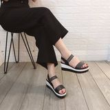 SANDAL ĐẾ ĐEN TRẮNG CỔ CHUN KẺ D0020E