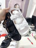 SANDAL 2 QUAI TRẦN TRÁM PRADA D0017ER