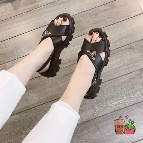 SANDAL 2 QUAI CHÉO ĐẾ ĐỐC PRADA D0020ER