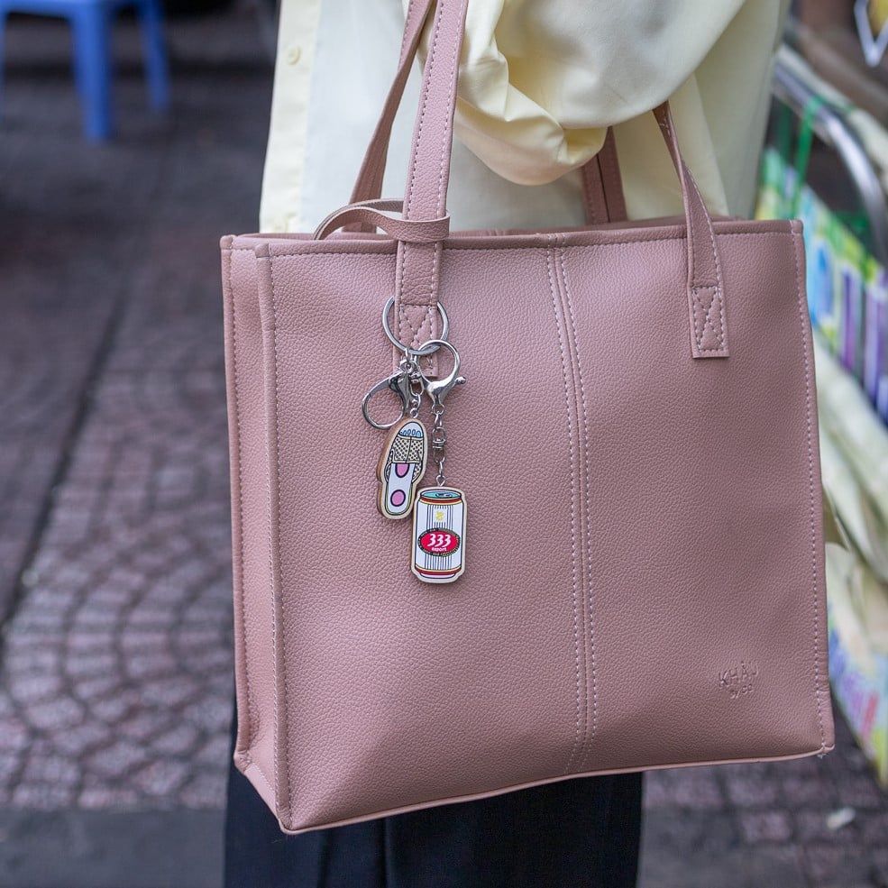 Wooden Keychain - Lon bia