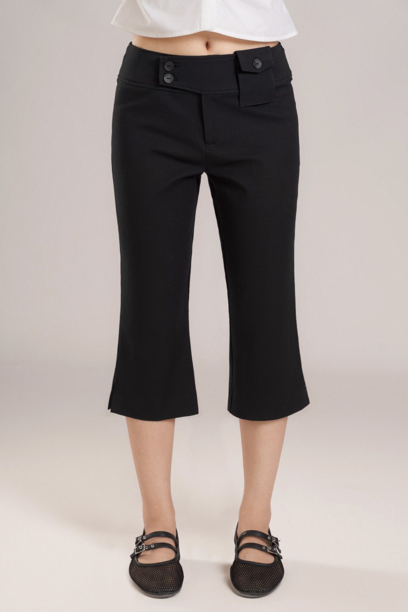 Black Khaki Capri Trousers