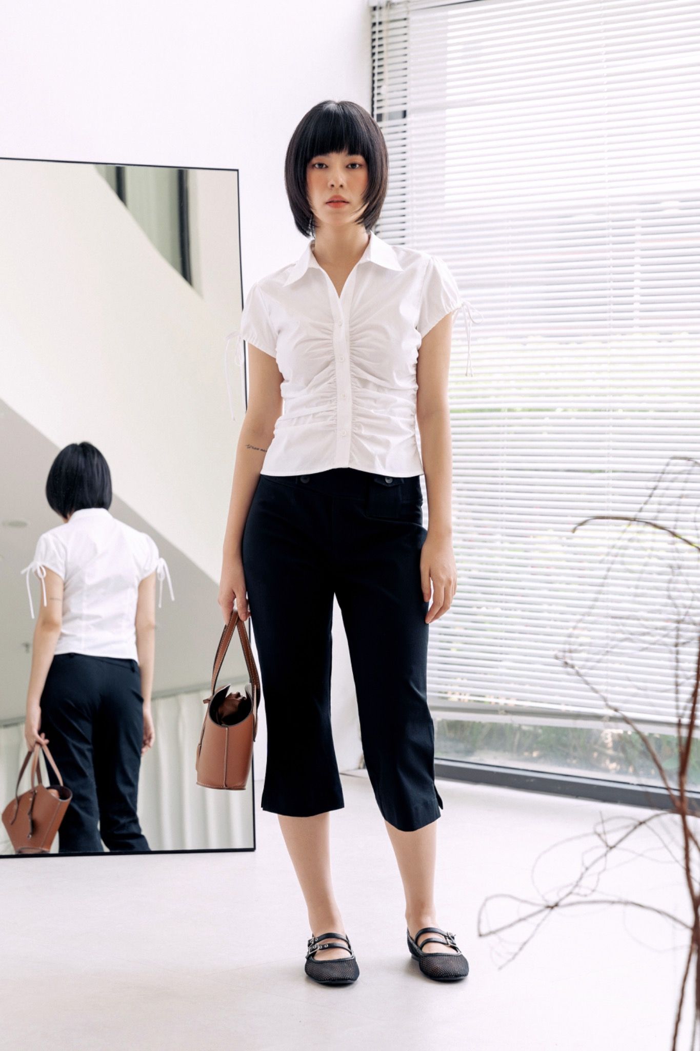 Black Khaki Capri Trousers