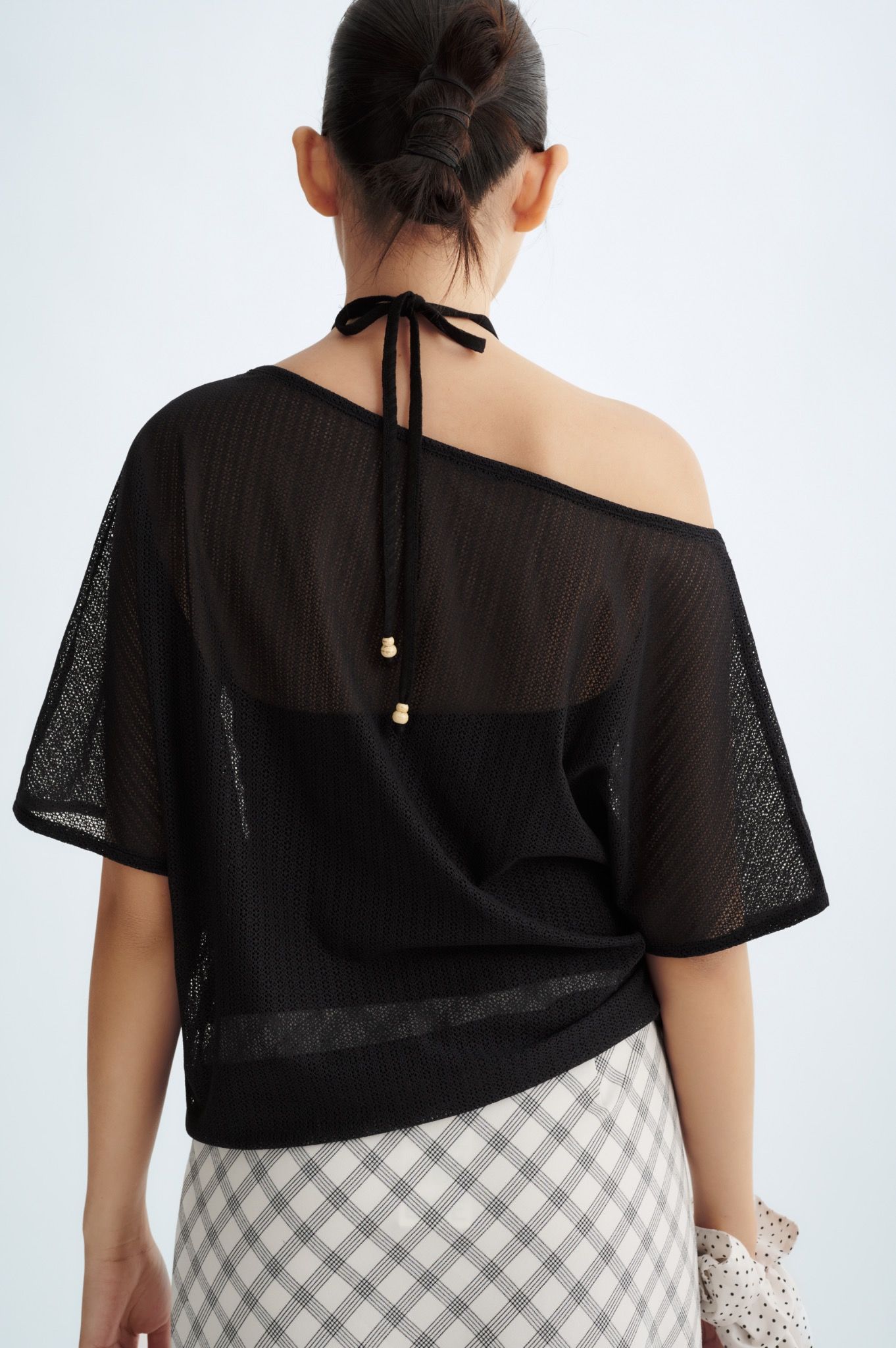 Black Asymmetric Top