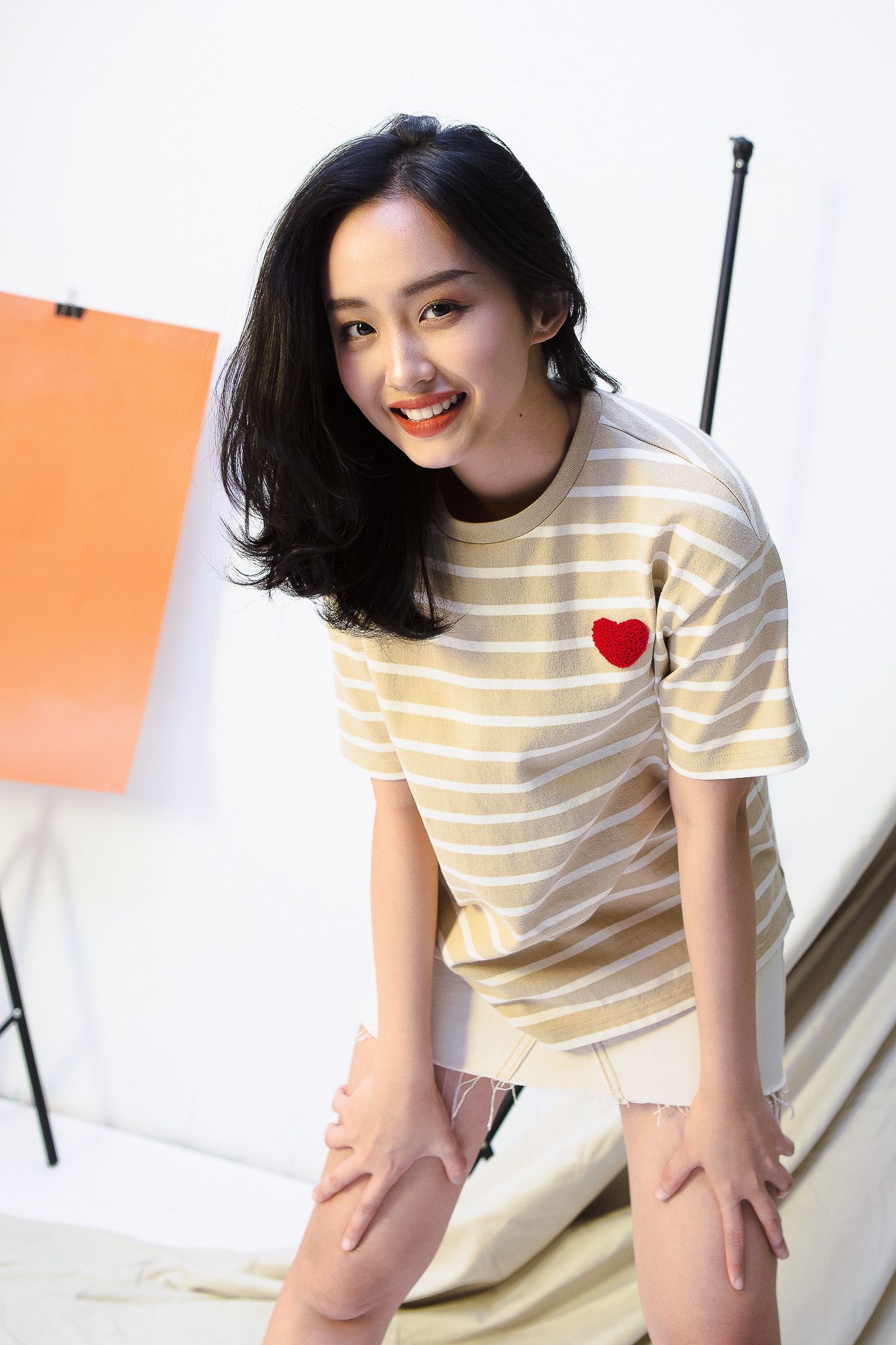 Embroidered T-shirt - Beige
