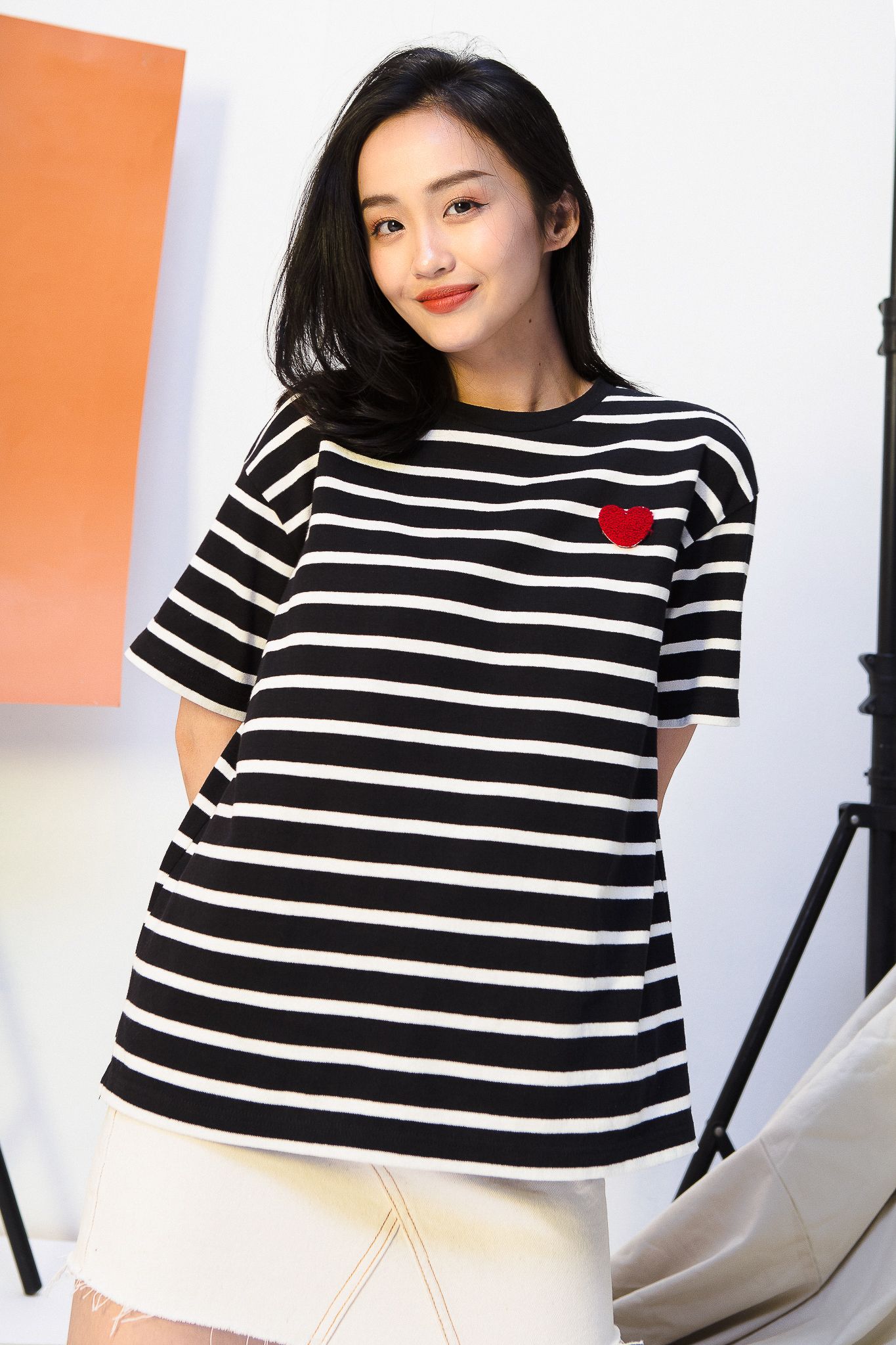 Embroidered T-shirt - Black