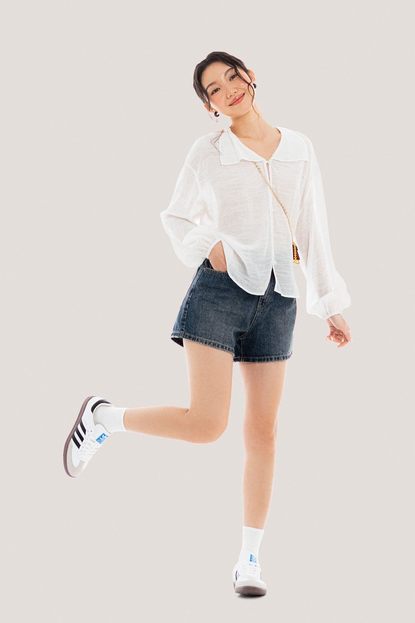 White Lilly Collar Texture Shirt