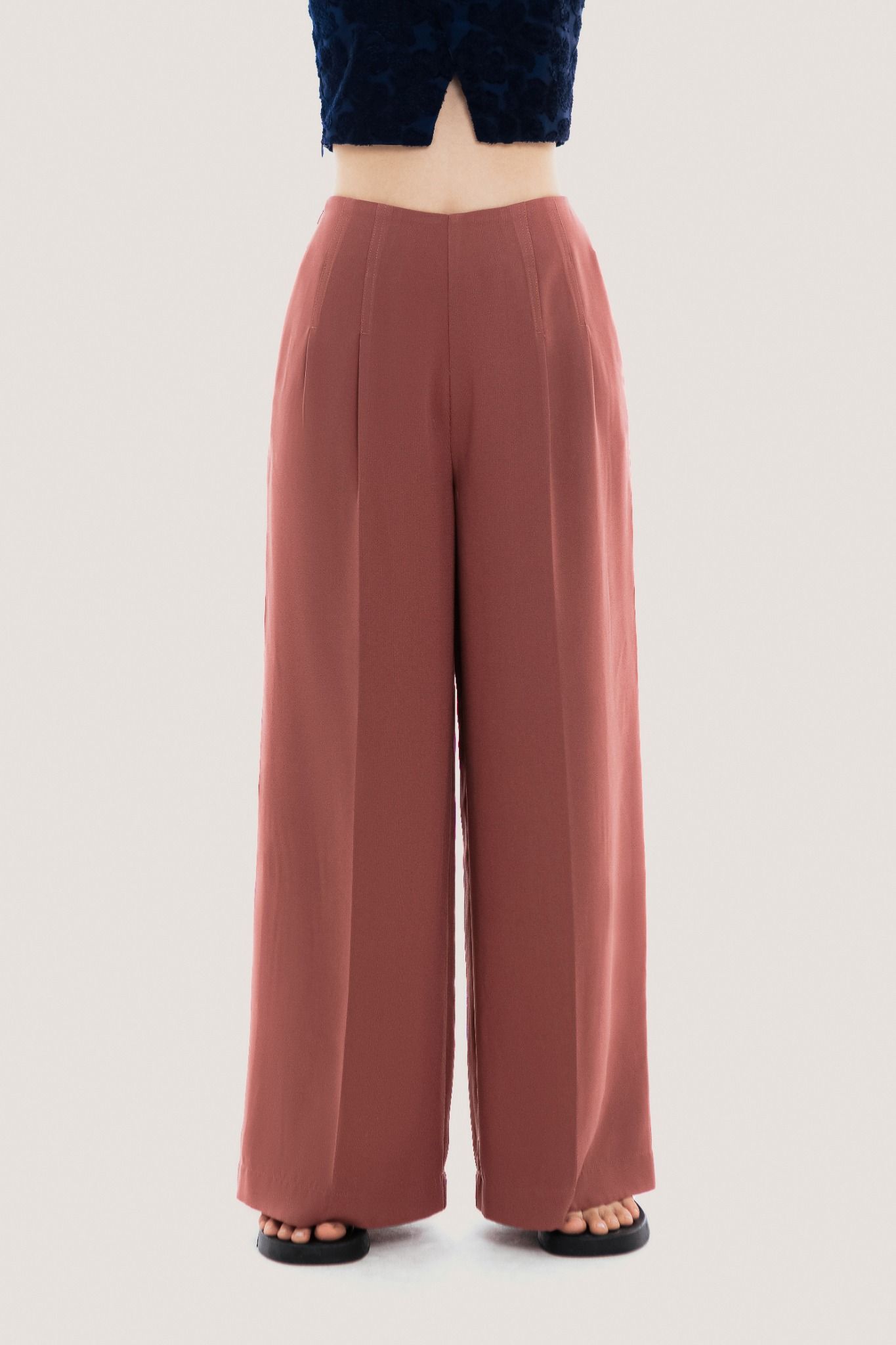  Brown Pleated Straight Leg Trousers 