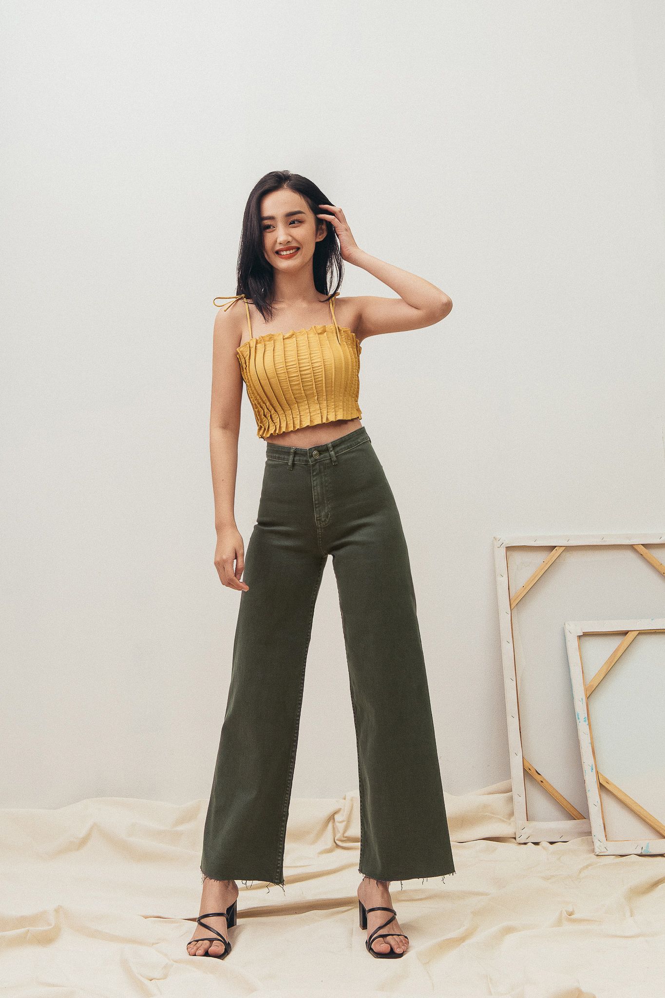 Wide Leg Jeans - Olive