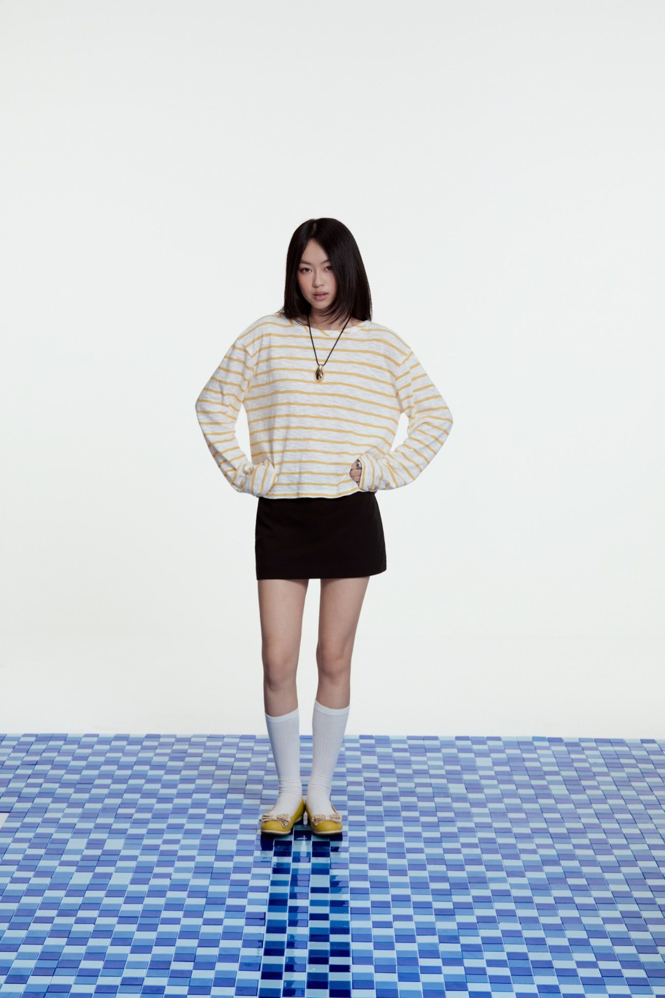 Low Waist Mini Skirt