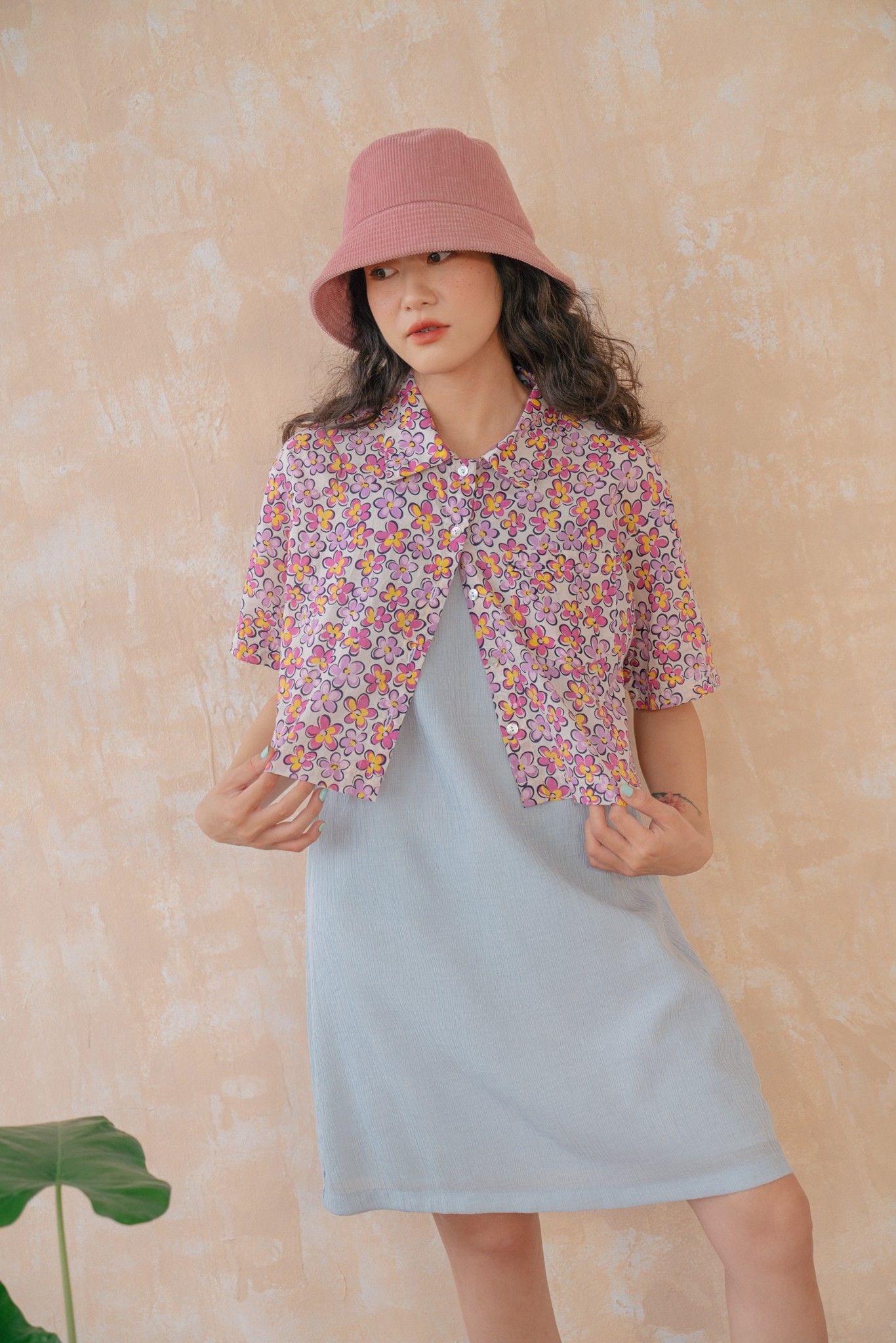 Floral
Short Sleeve Shirt