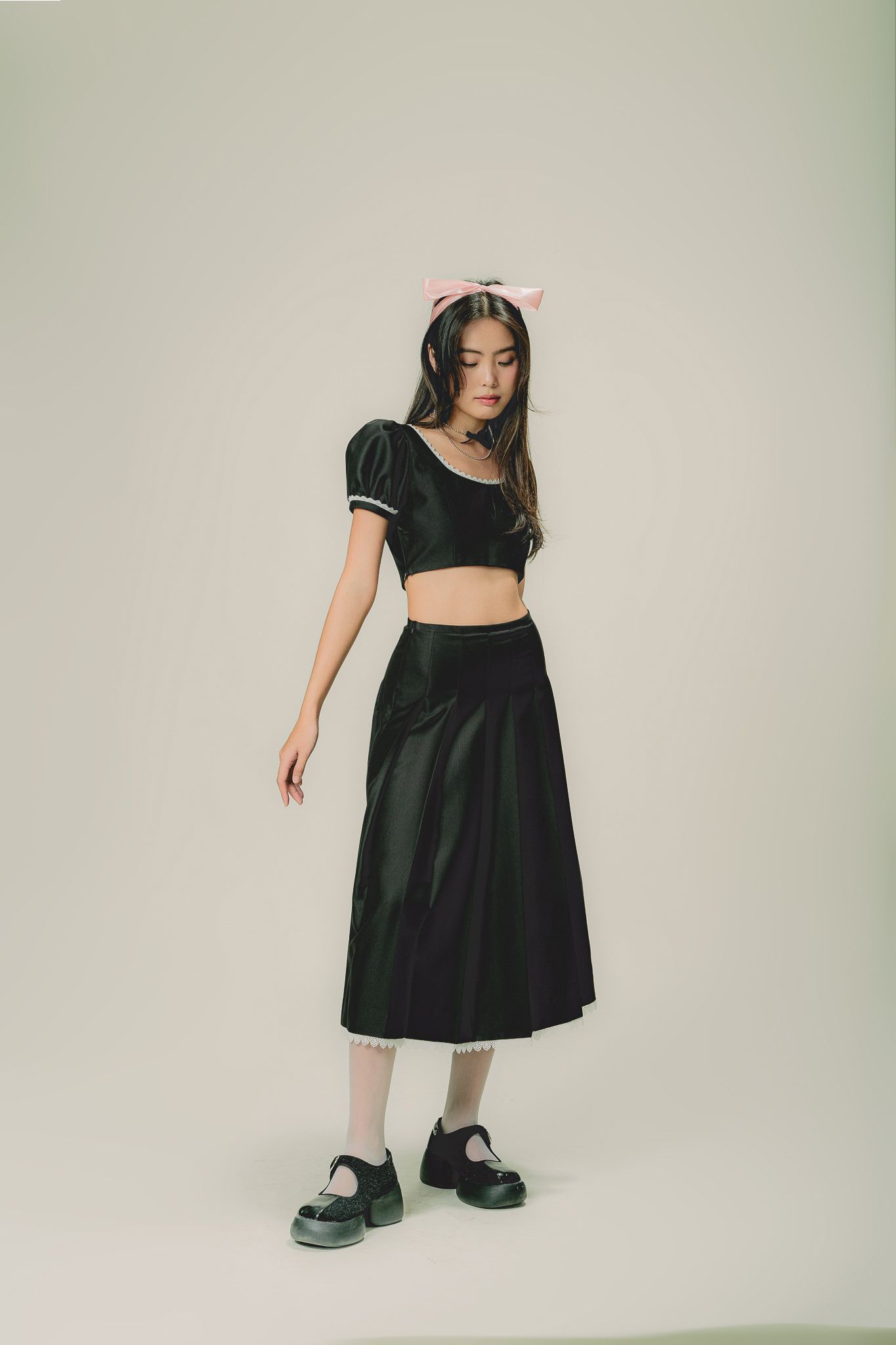 Black Pleated Midi Skirt With Lace Trim