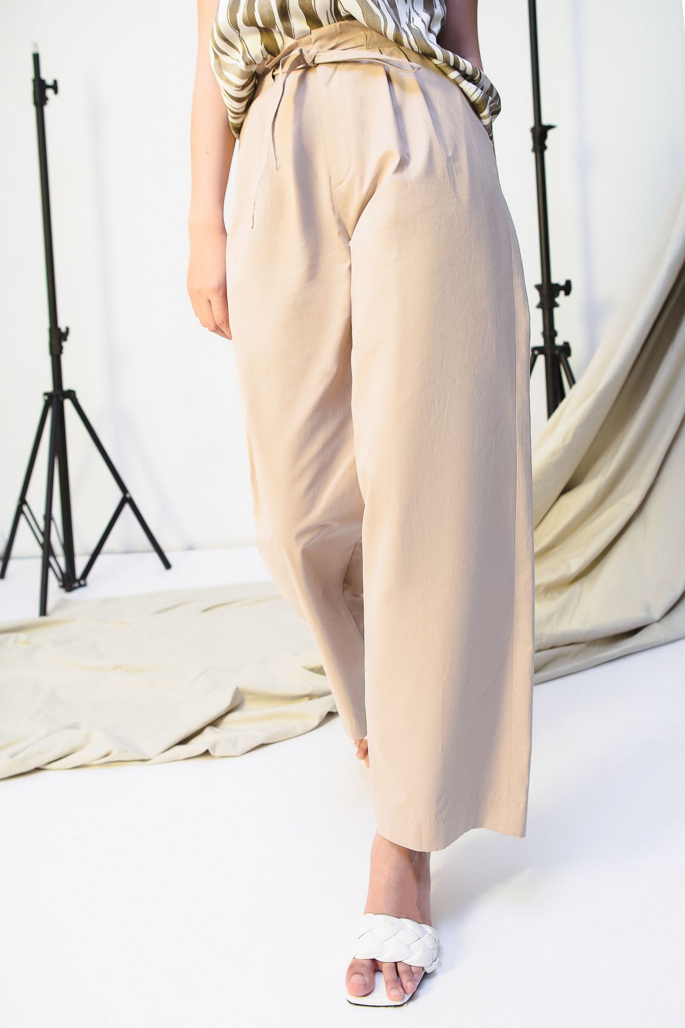 Wide Leg Trousers - Light Brown
