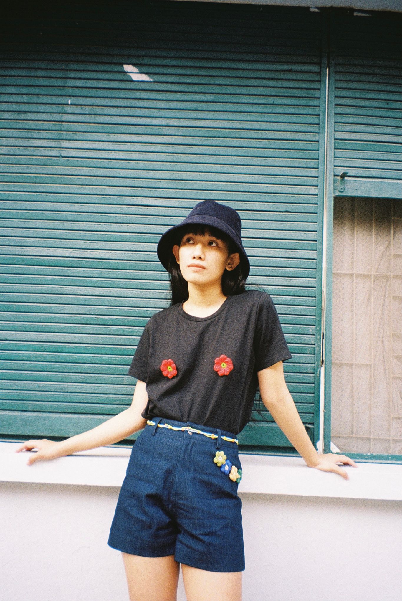 Denim Shorts With Removable Flower Pins