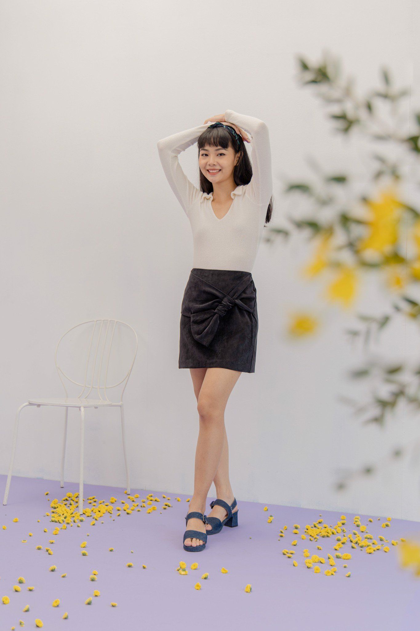 Black Mini Skirt With Bow