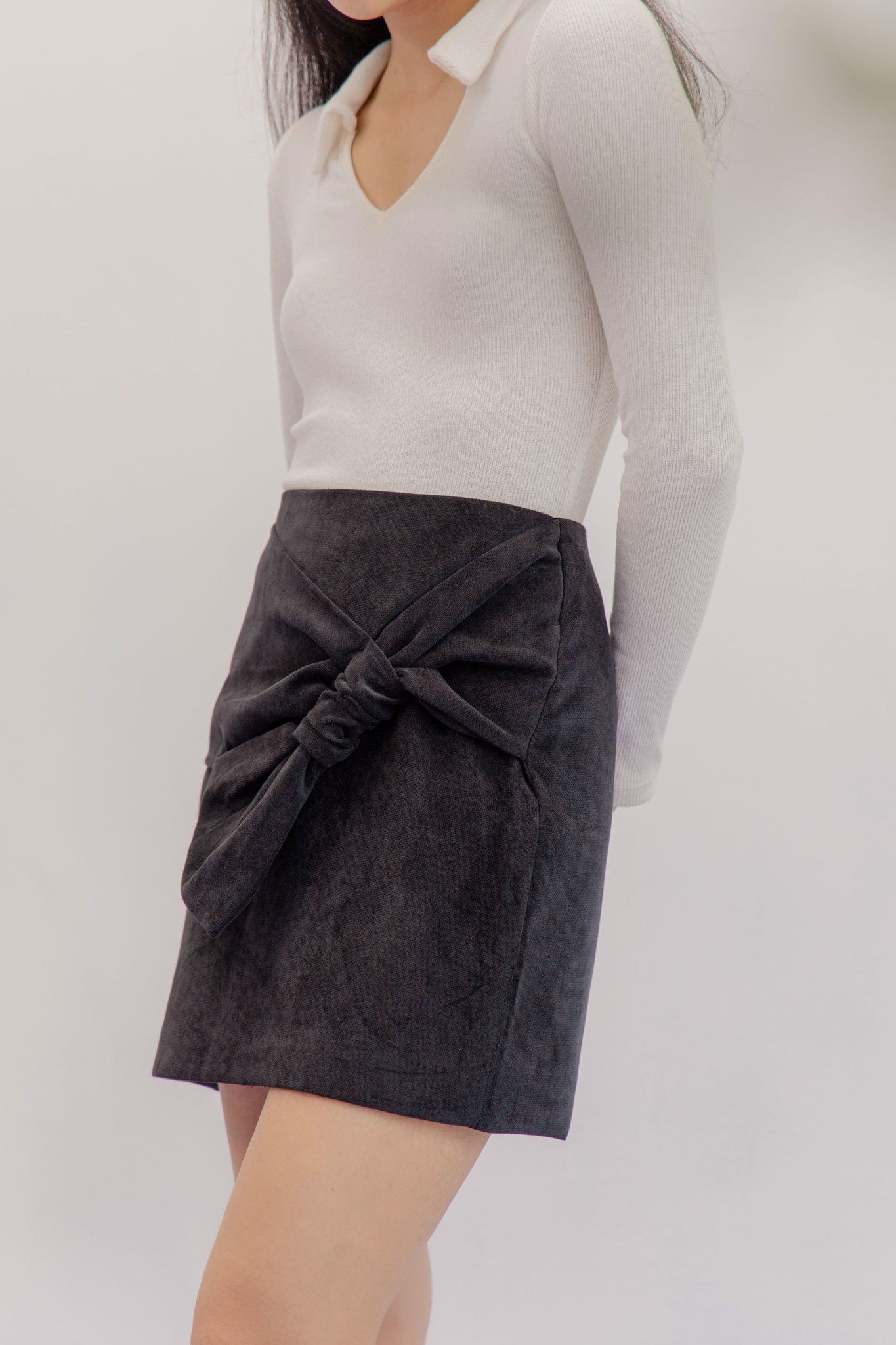 Black Mini Skirt With Bow