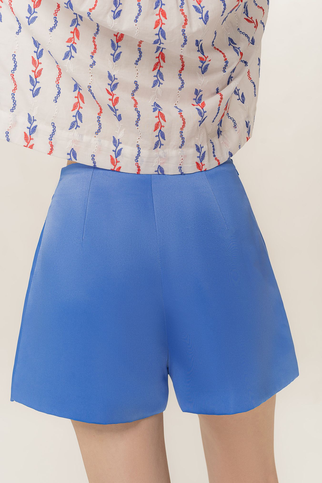  Azure Scallop Hem Taffeta Skorts 