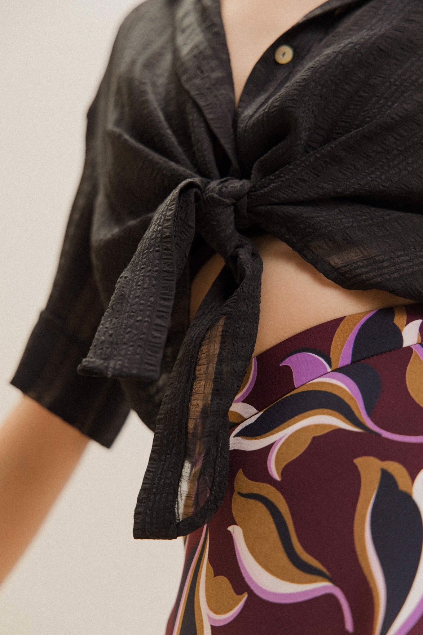 Black Tie Waist Top