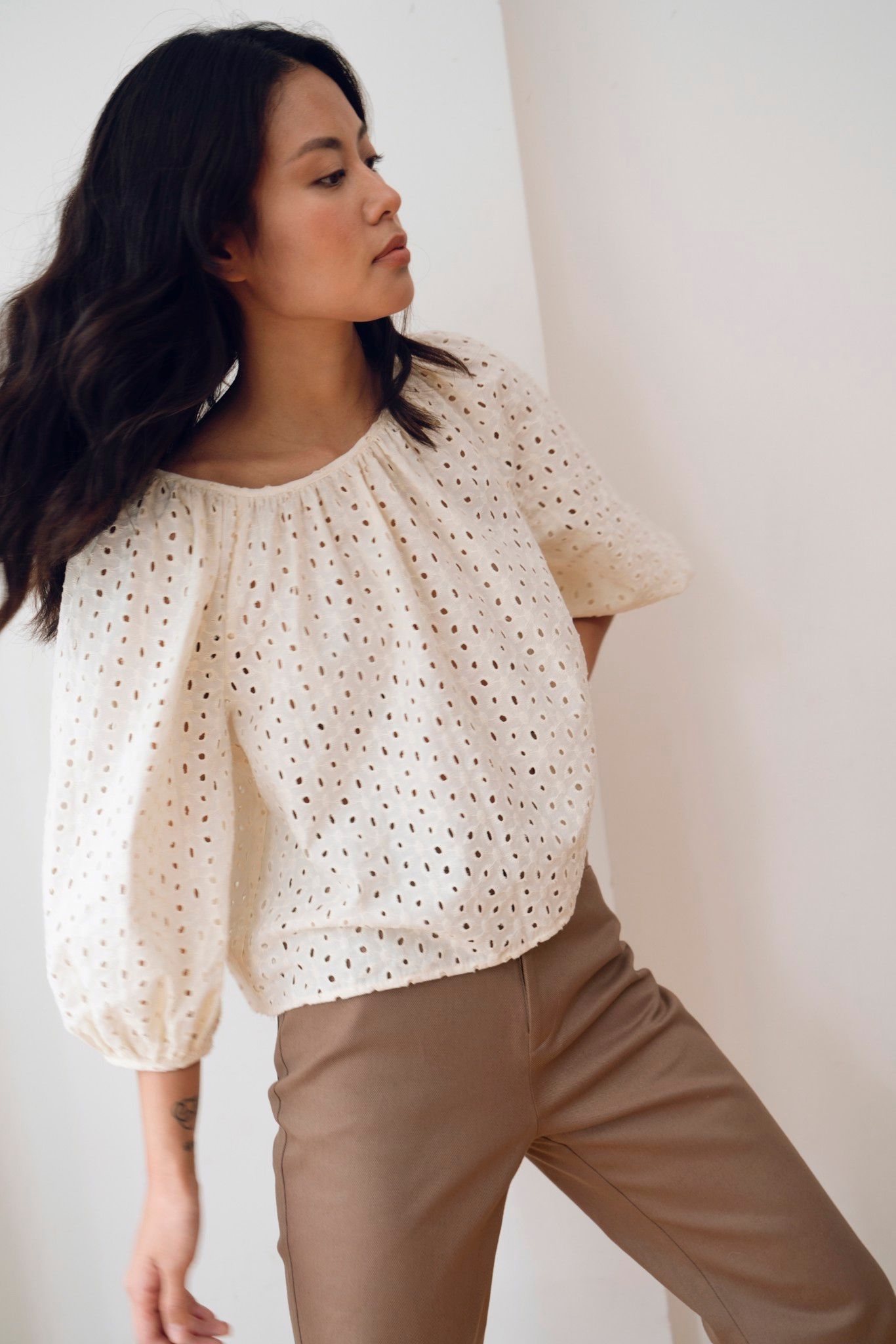 Embroidered Puff Sleeve Top