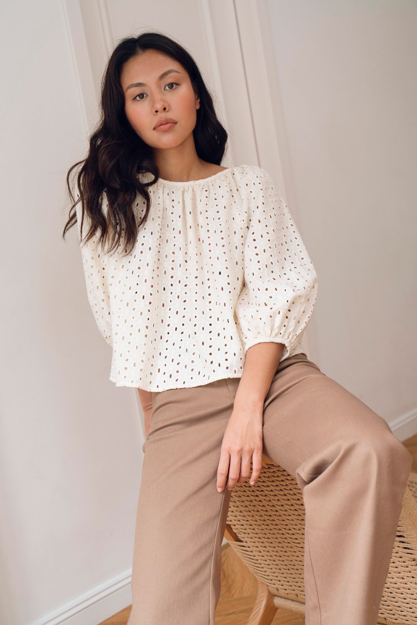 Embroidered Puff Sleeve Top