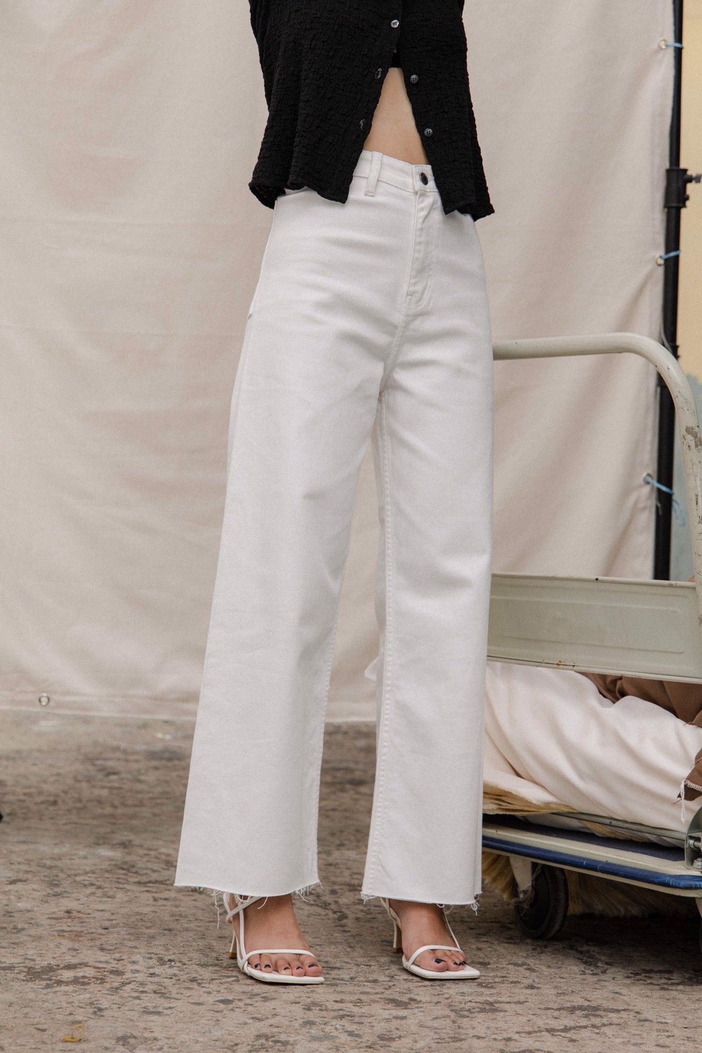 Wide Leg Jeans - White