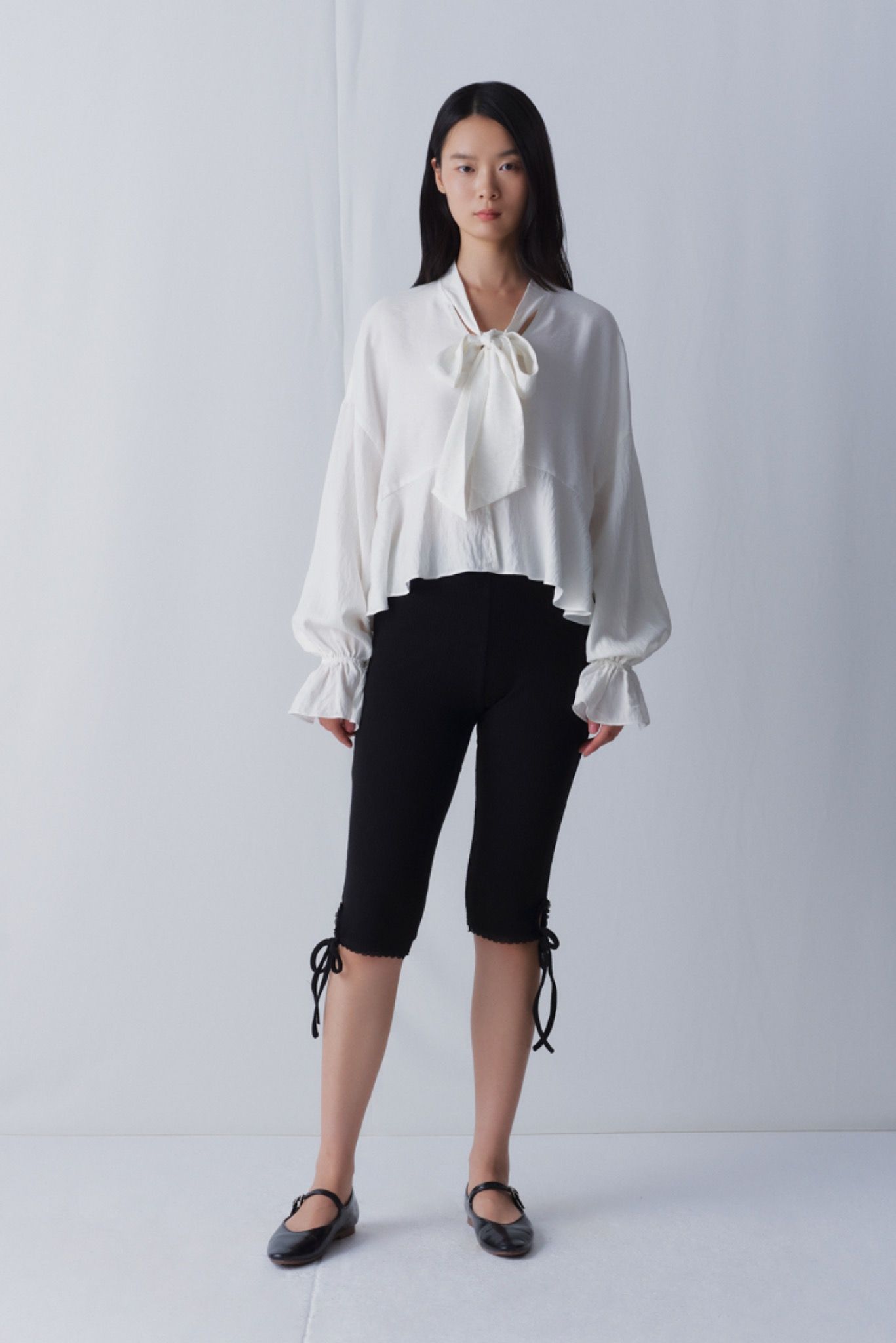 Black Ribbed Capri Pants