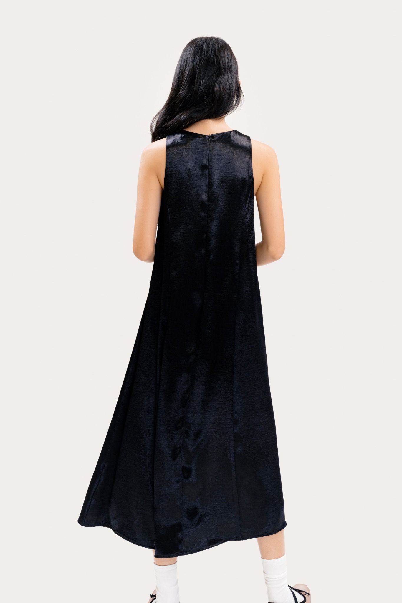  Black Sleeveless Silk Dress 