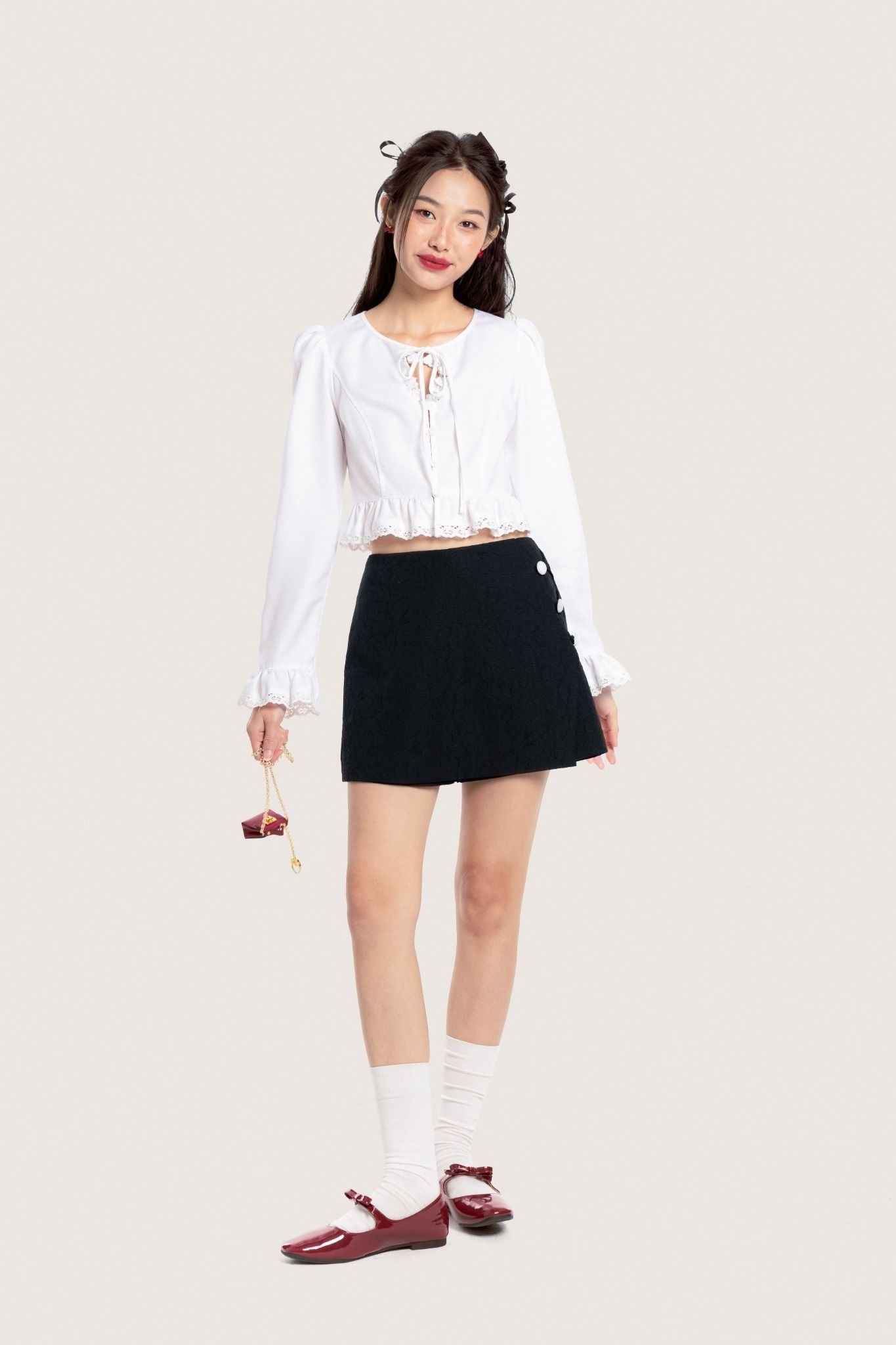 White Lace Trimming Long Sleeves Tie Front Top 