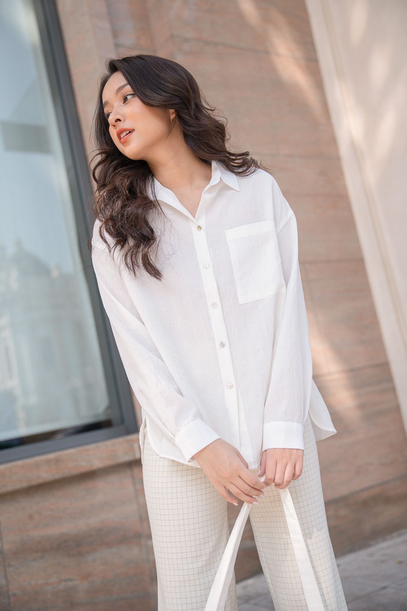White Oversize Shirt With Pockets